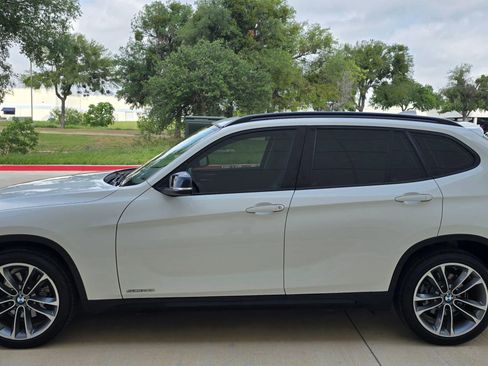 Used 2014 BMW X1 sDrive28i RWD image 9