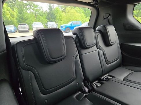 New 2025 Nissan Armada PRO-4X AWD/4WD image 9