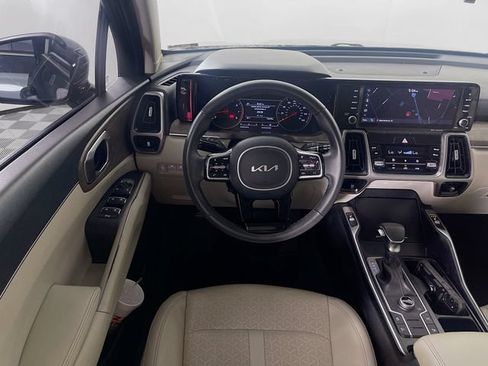 Used 2022 Kia Sorento S w/ Panoramic Sunroof Package AWD/4WD image 24