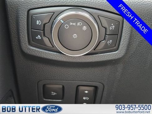 Certified 2022 Ford F250 Platinum w/ FX4 Off-Road Package AWD/4WD image 21