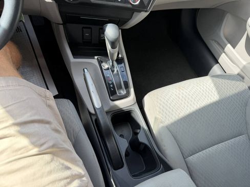 Used 2014 Honda Civic LX image 31