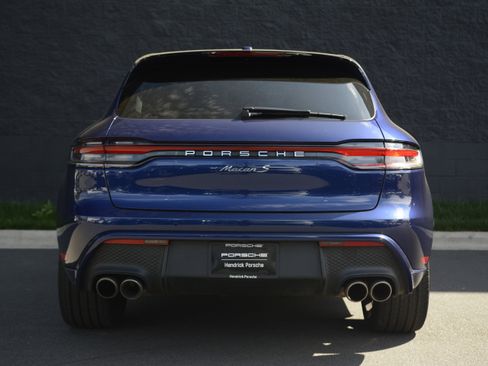 Certified 2025 Porsche Macan S image 6