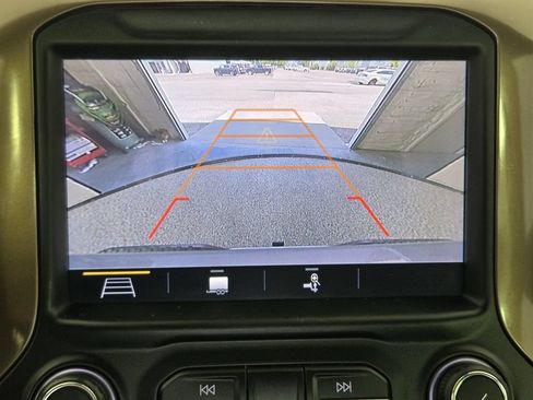 Used 2019 Chevrolet Silverado 1500 High Country AWD/4WD image 18