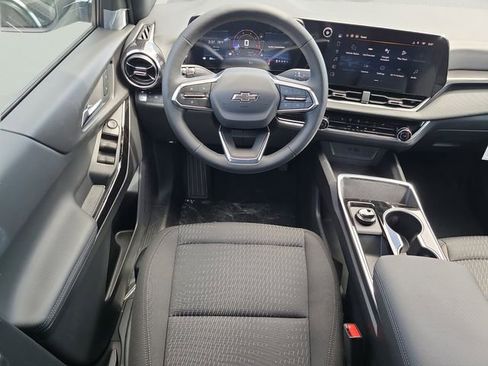 New 2026 Chevrolet Equinox LT image 13