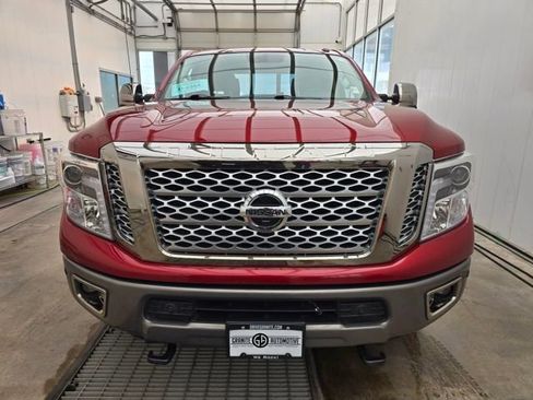 Used 2018 Nissan Titan Platinum Reserve w/ Platinum Utility Package image 8