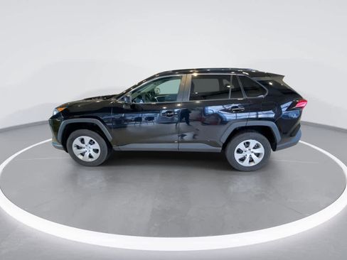 Used 2021 Toyota RAV4 LE image 5