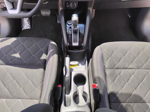 Used 2020 Nissan Kicks S image 45