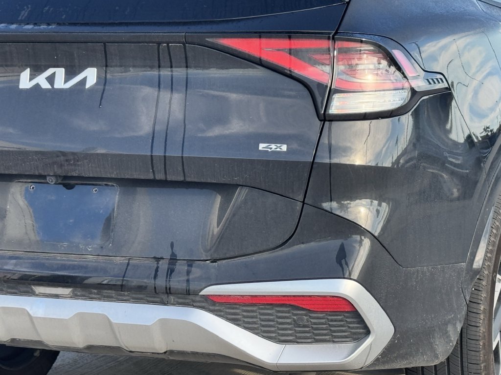 Used 2025 Kia Sportage SX AWD/4WD image 4