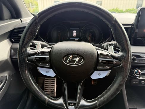 Used 2022 Hyundai Veloster N image 23