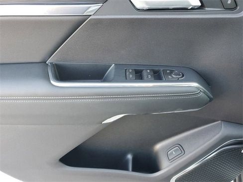 New 2026 GMC Acadia Elevation image 17