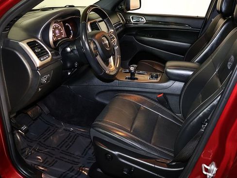 Used 2014 Jeep Grand Cherokee Overland w/ Advanced Technology Group AWD/4WD image 12