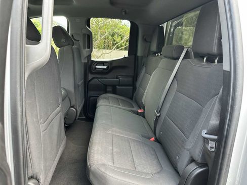 Used 2020 Chevrolet Silverado 1500 LT RWD image 17