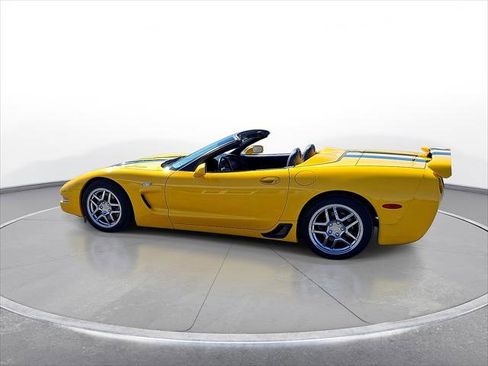 Used 2002 Chevrolet Corvette Convertible w/ Preferred Equipment Group1 image 5