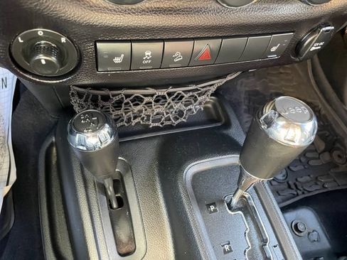 Used 2017 Jeep Wrangler Unlimited Sport w/ Quick Order Package 24S AWD/4WD image 22
