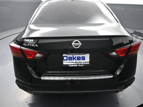 Used 2022 Nissan Altima 2.5 SR FWD image 31