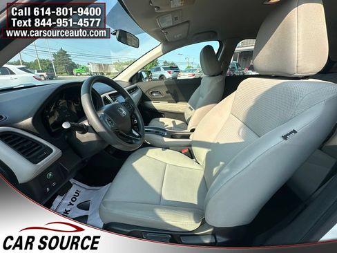 Used 2020 Honda HR-V LX image 13