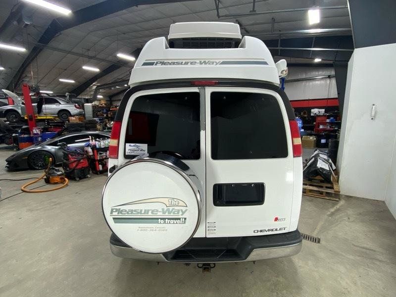 Used 2003 Chevrolet Express 3500 Extended RWD image 6