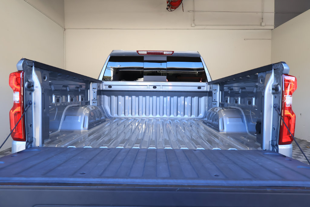 Used 2024 Chevrolet Silverado 1500 RST w/ Convenience Package II AWD/4WD image 14