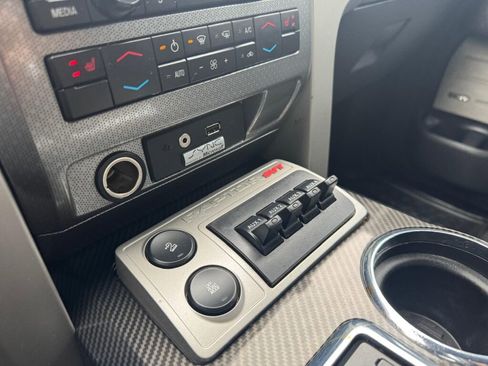 Used 2011 Ford F150 Raptor w/ Raptor Luxury Pkg image 17