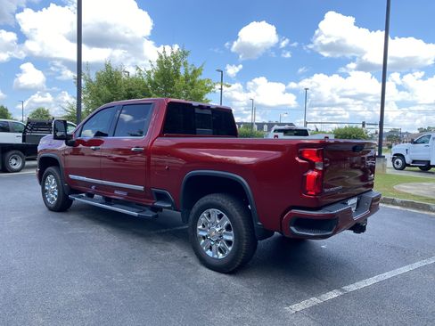 Used 2024 Chevrolet Silverado 2500 High Country w/ High Country Premium Package image 7