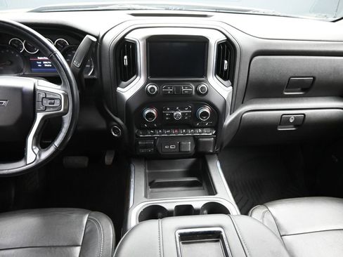 Used 2020 Chevrolet Silverado 1500 LT Trail Boss AWD/4WD image 13