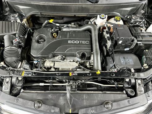 Used 2021 Chevrolet Equinox Premier FWD image 27