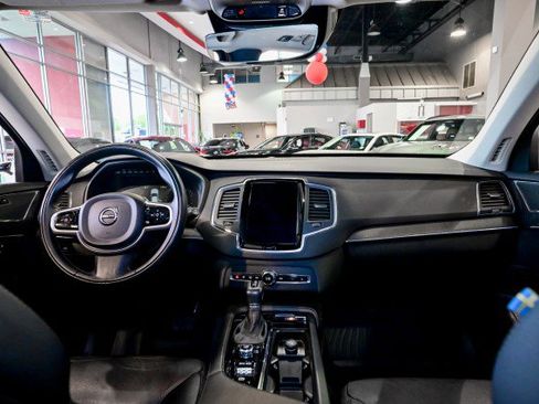 Used 2020 Volvo XC90 T5 Momentum w/ Protection Package Premier AWD/4WD image 24