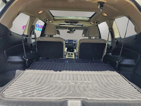 Used 2016 Honda Pilot Elite image 24