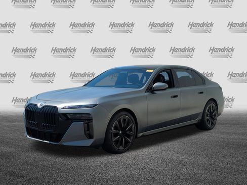Used 2023 BMW 760i xDrive AWD/4WD image 5