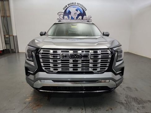 Used 2026 GMC Terrain Denali w/ LPO, Black Badging Package image 11