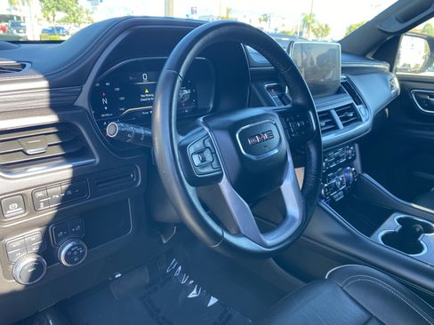 Used 2024 GMC Yukon SLT image 17