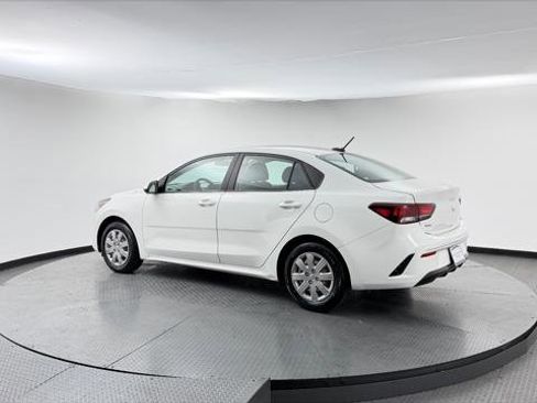Used 2023 Kia Rio S image 6