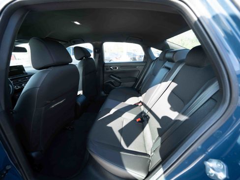 Used 2025 Honda Civic Sport image 23