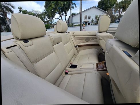 Used 2008 BMW 335i Convertible w/ Premium Pkg image 24