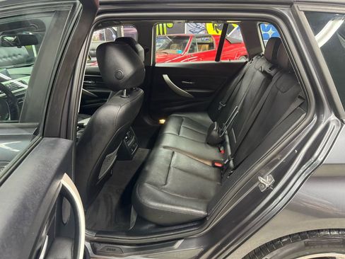 Used 2014 BMW 328i xDrive Wagon image 12