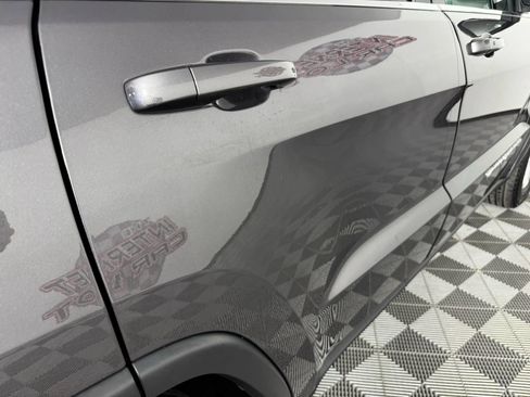 Used 2021 Jeep Grand Cherokee Laredo image 29