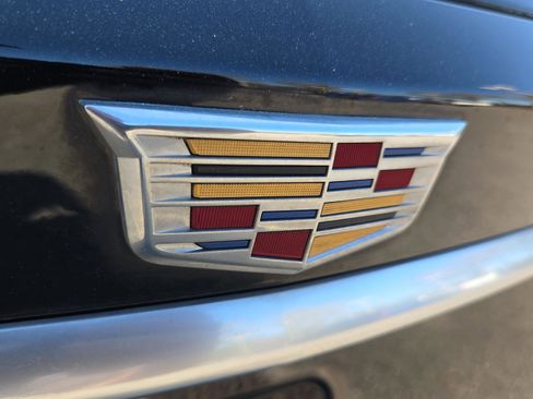 Used 2023 Cadillac XT6 Luxury image 15