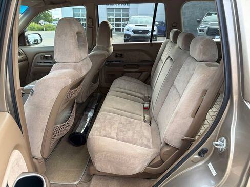 Used 2004 Honda Pilot EX image 22