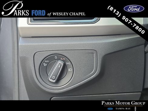 Used 2023 Volkswagen Atlas SE w/ Panoramic Sunroof Package FWD image 28