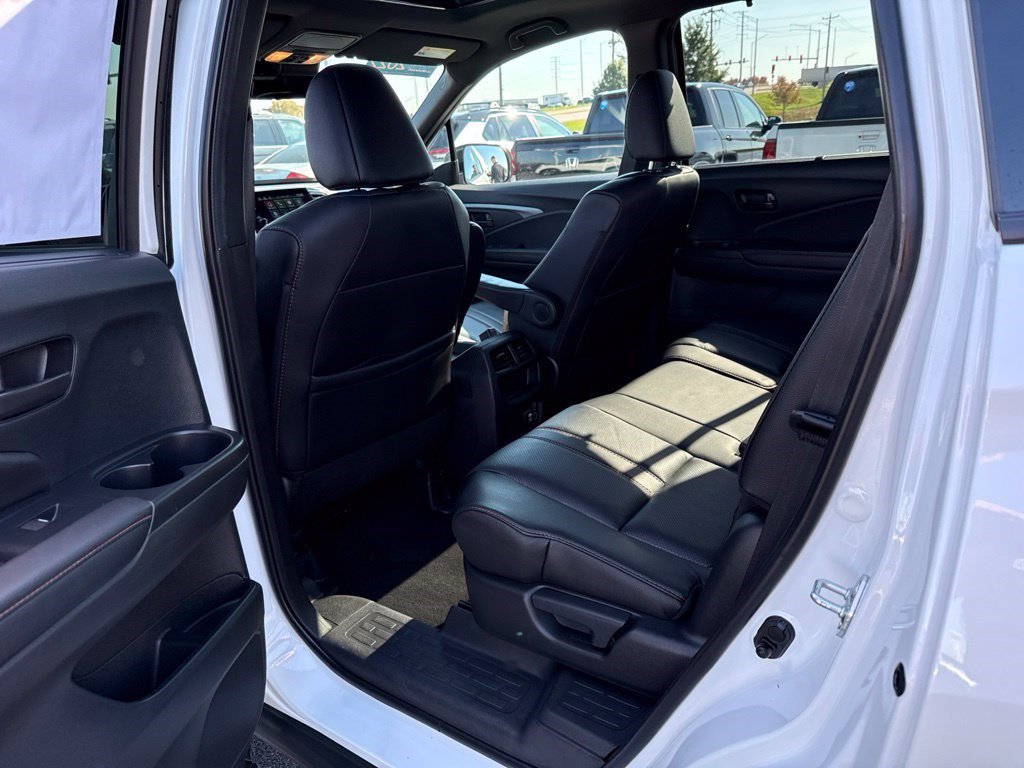 Certified 2022 Honda Passport TrailSport image 17