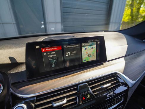 Used 2019 BMW 540i xDrive w/ Convenience Package image 21