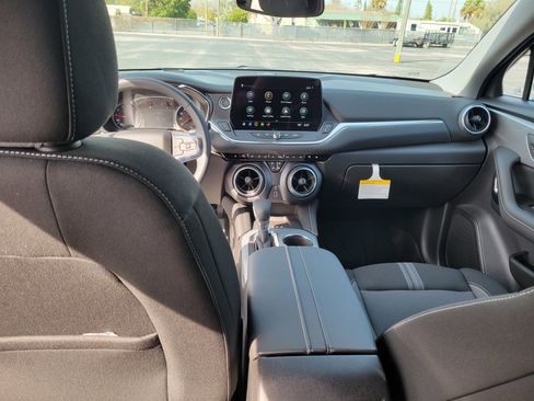 Used 2026 Chevrolet Blazer LT image 12