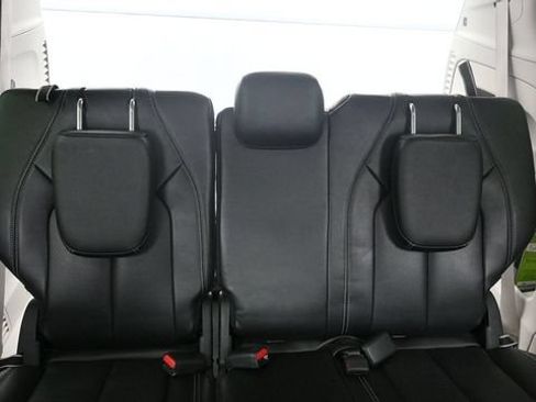 Used 2023 Chrysler Pacifica Touring-L FWD image 26