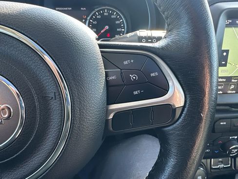 Used 2022 Jeep Renegade Limited w/ Sun, Sound & Wheels Group AWD/4WD image 20