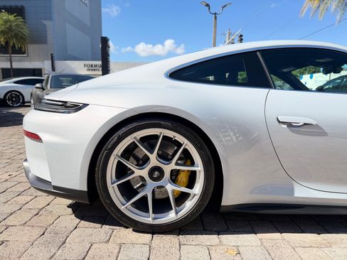 Used 2026 Porsche 911 GT3 RWD image 26
