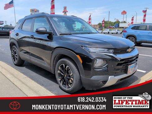 Used 2023 Chevrolet TrailBlazer LT FWD image 1