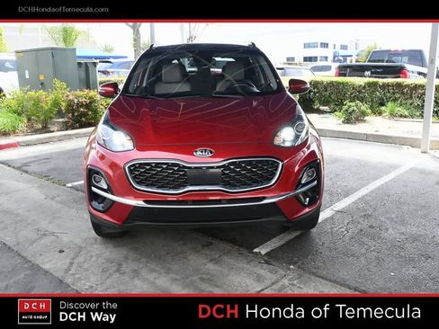 Used 2022 Kia Sportage EX w/ EX Technology Package image 2