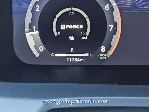 Used 2024 Toyota Tacoma Limited w/ Limited Package (LT) image 22