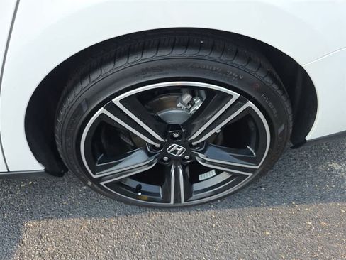 Certified 2025 Honda Accord Sport image 29