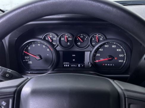 Used 2024 Chevrolet Silverado 1500 Custom image 17